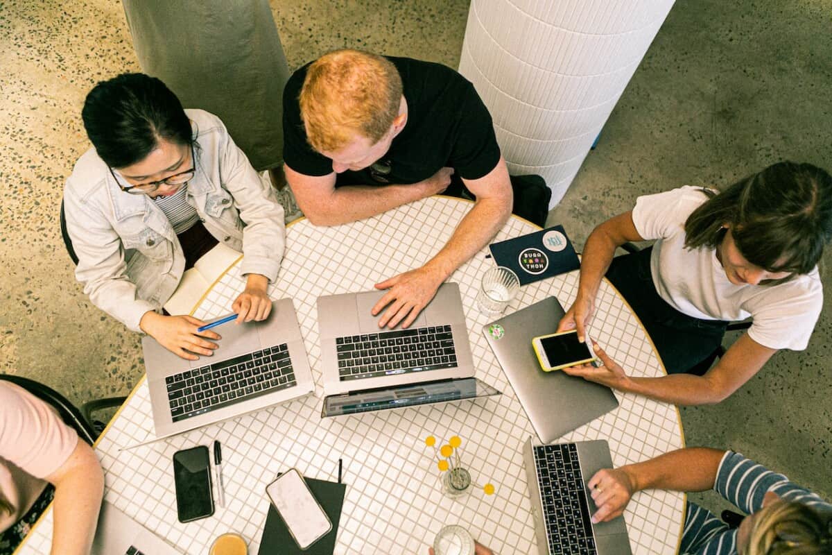 Group of people on laptop